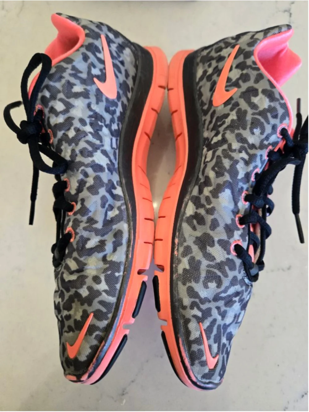 Women's Nike Free 5.0 Athletic Shoes 7.5 Gray Pink Leopard Print